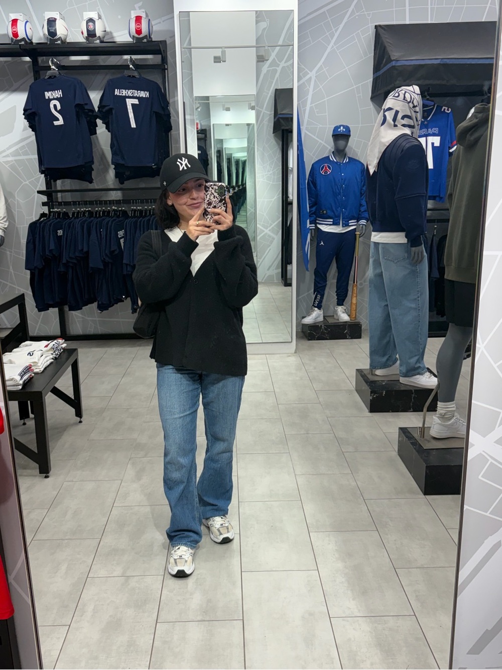 Hey!!! I’m Em! 🥰 - Picture 6 of 10